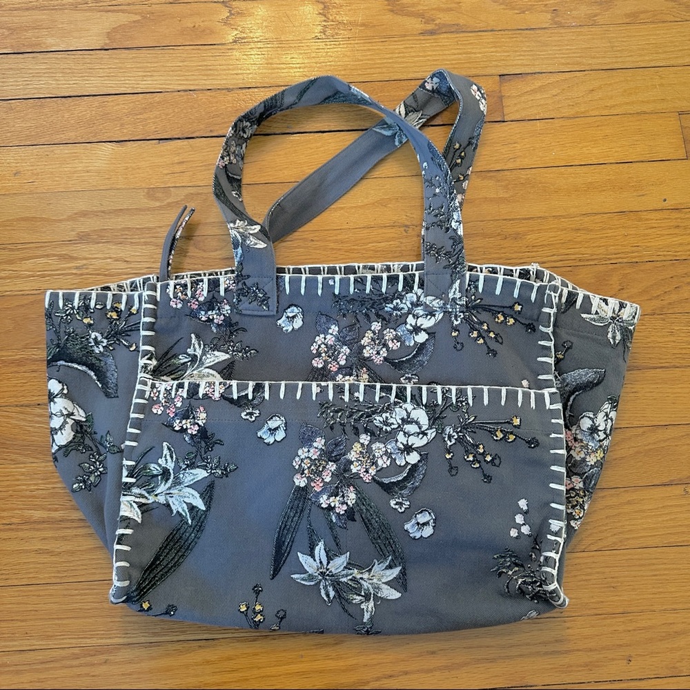 Cleobella / gray floral tote